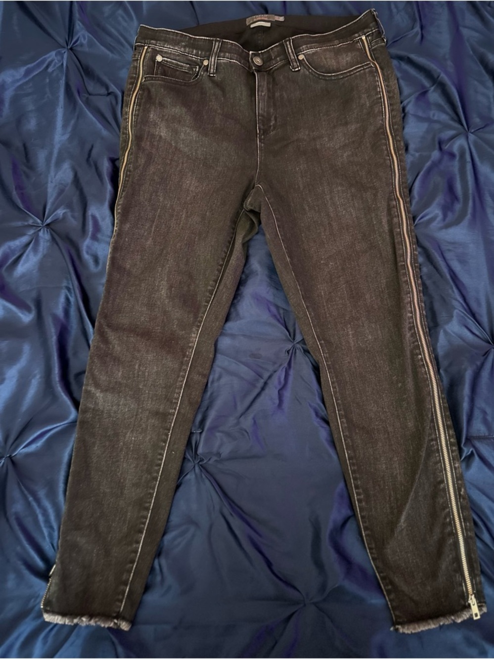 Torrid Black Skinny Jeans Acid Wash Side Zip
